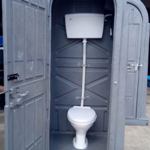 construction site toilet with flash